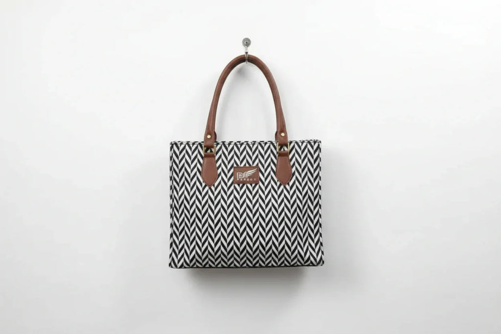 Stylish women tote bag