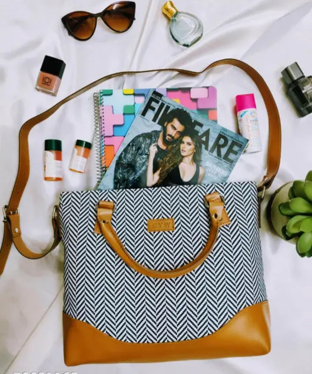 BEAUTIFUL CHEVRON PRINTED HANDBAG WITH SLING