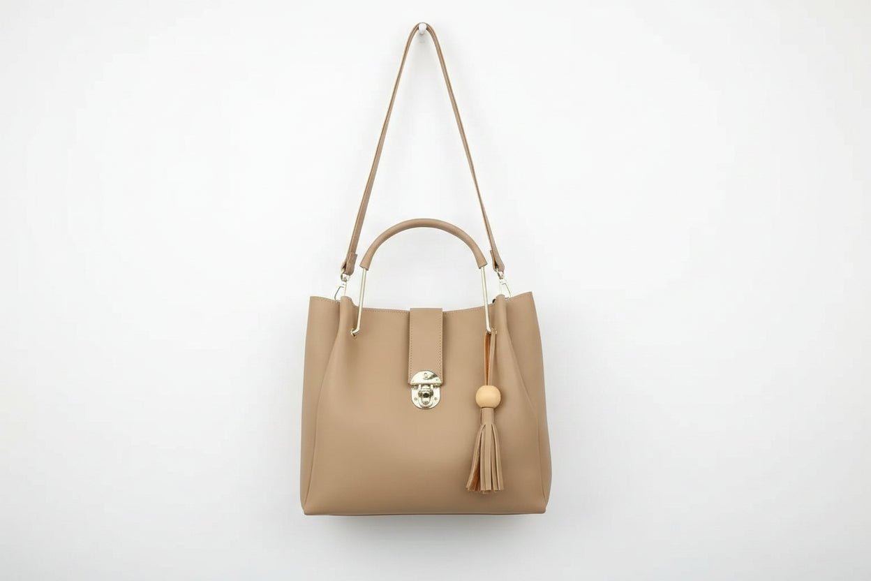 thoughtfully designed fashion and stylish Women's bag