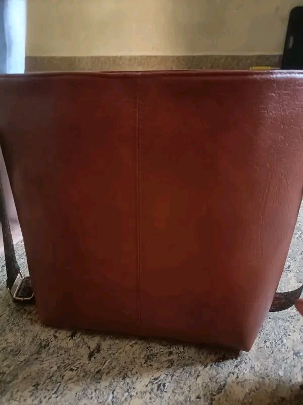 Elegant Fashionable Tan colour Women Handbags