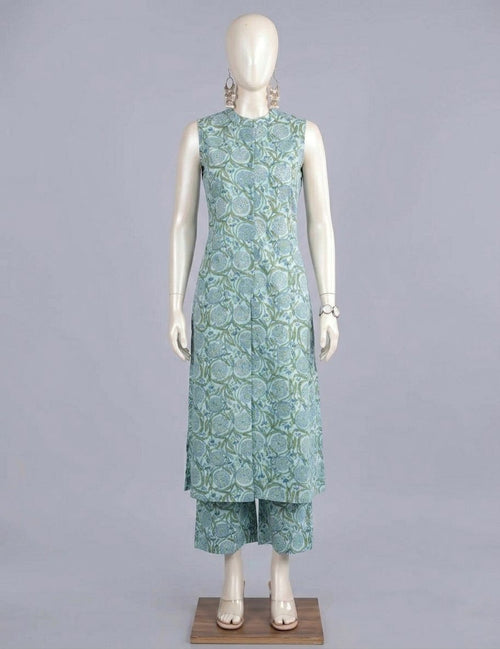 Stylish Rayon Printed sleeveles Kurta With Palazzos Set For Women