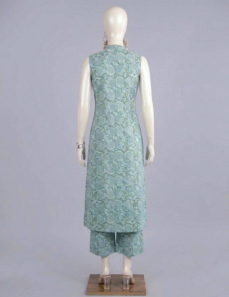 Stylish Rayon Printed sleeveles Kurta With Palazzos Set For Women