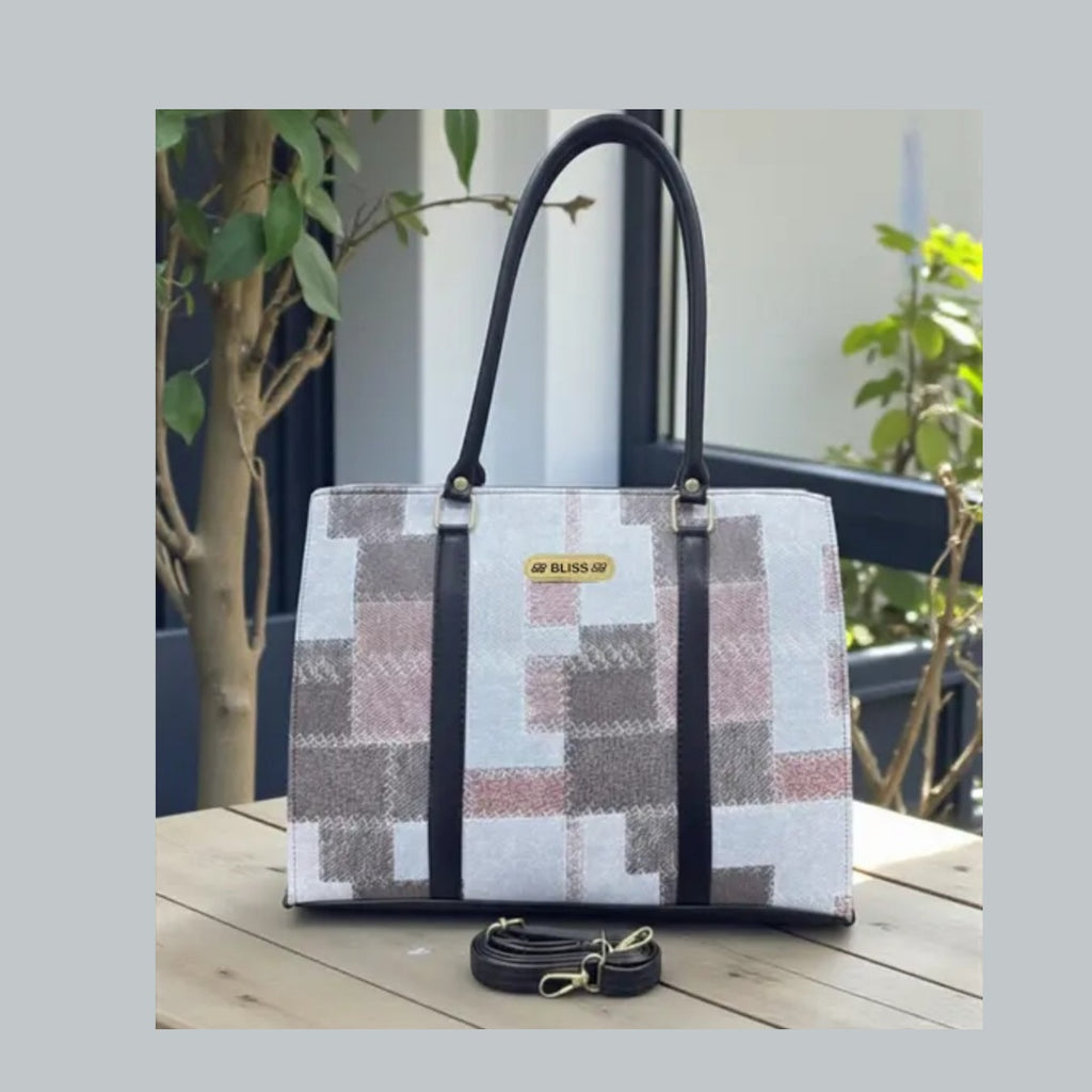 Textured trendy attractive handbag
