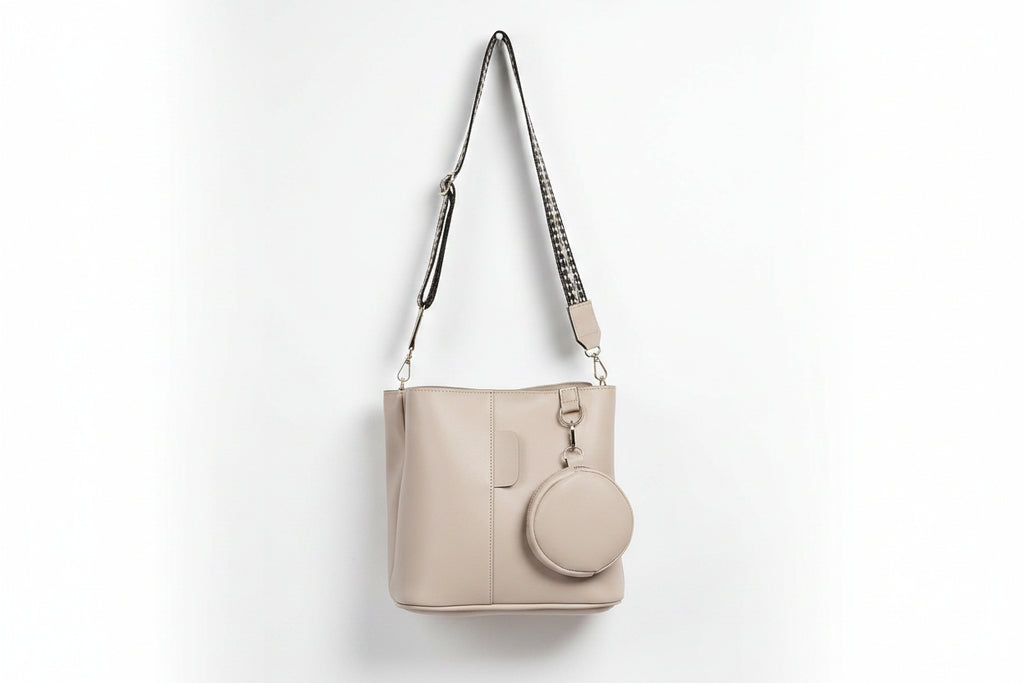 Ravishing elegant Sling Bag