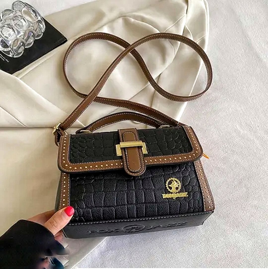 Aligator sling bag